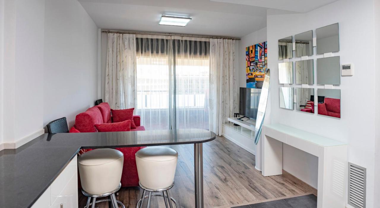 Appartement Parrot'S House Fenals à Lloret de Mar Extérieur photo